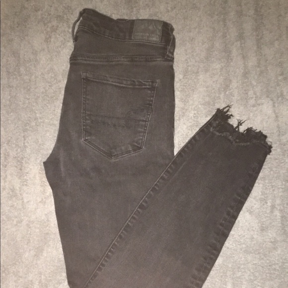 Women’s black American Eagle jeans size 6 - Picture 2 of 2